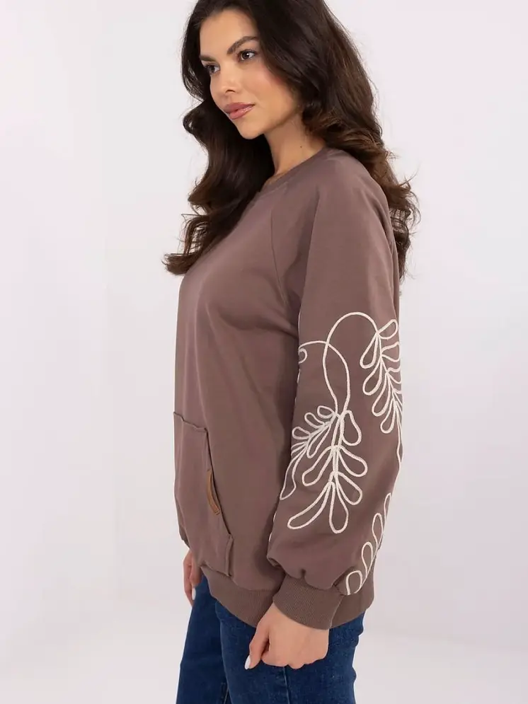 Sweatshirt model 210637 Relevance