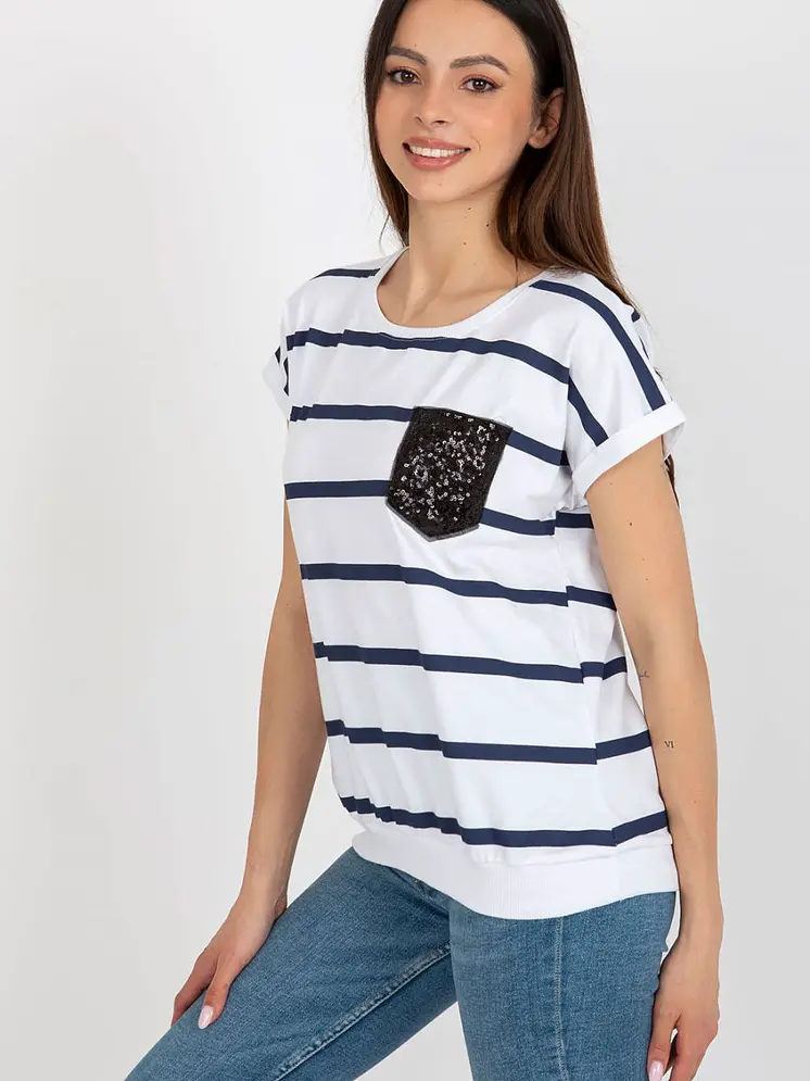 Blouse model 180947 Relevance