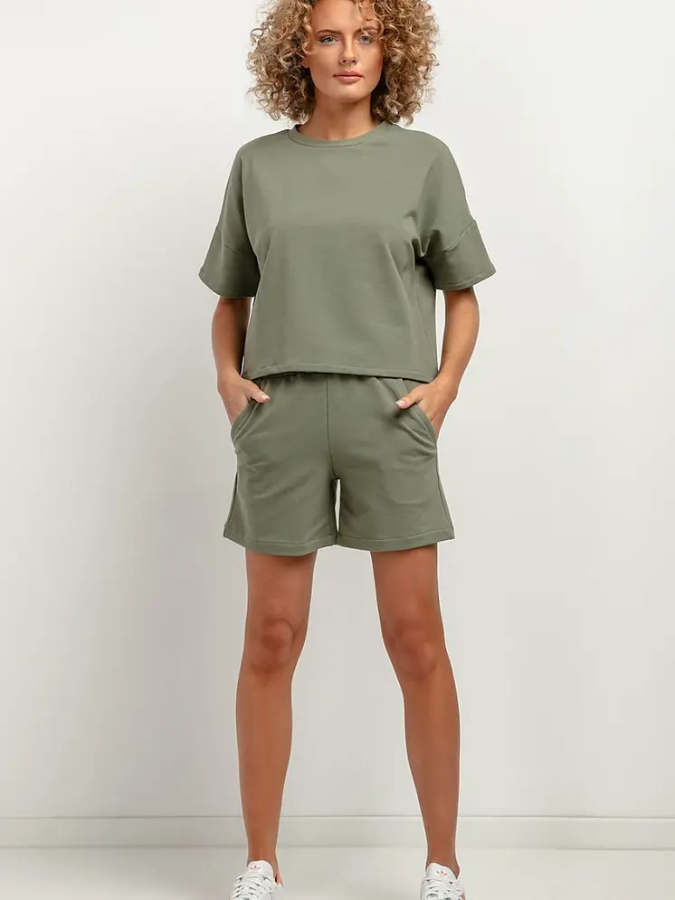 Shorts model 183179 Tessita