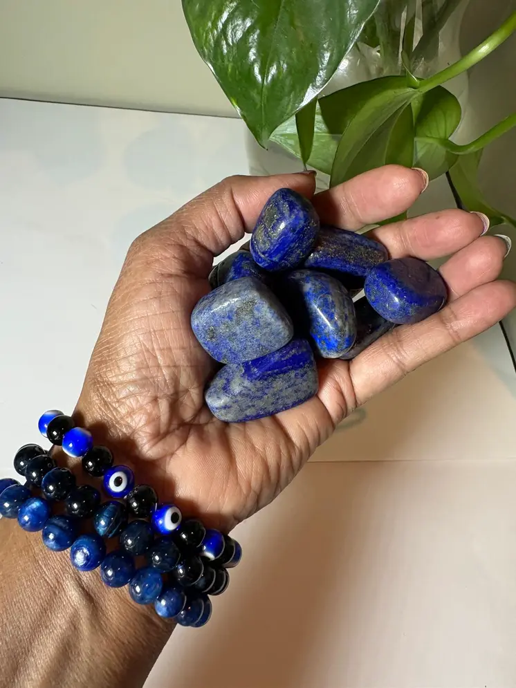 Lapis Lazuli Tumbled Stones (1 kg pack)