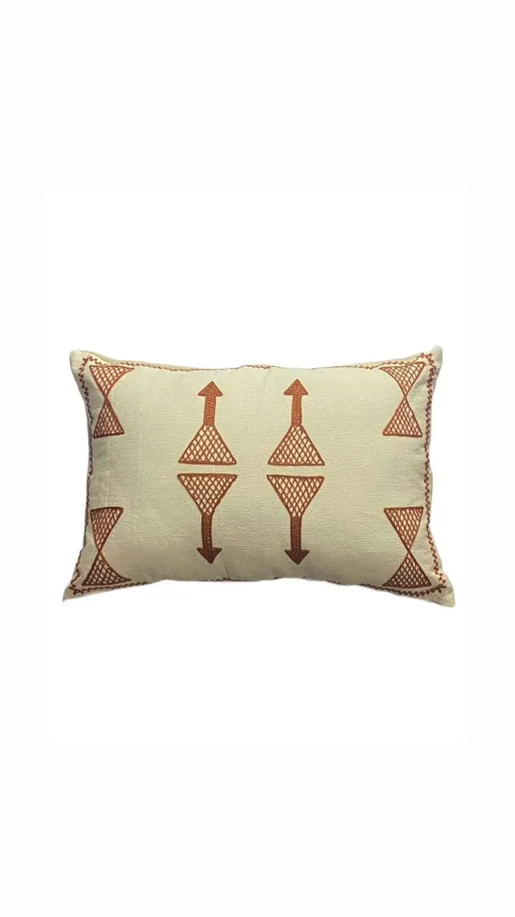 35cm x 50cm Four Arrow Cream Pillow Cover