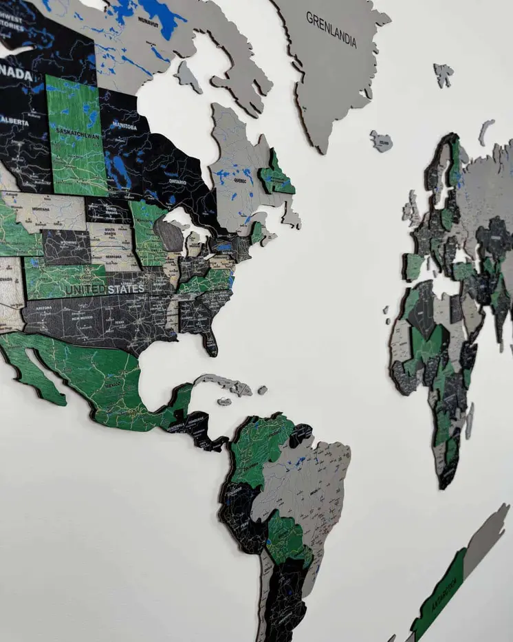 Premium 3d world map made of wood | FOREST Birdywing®