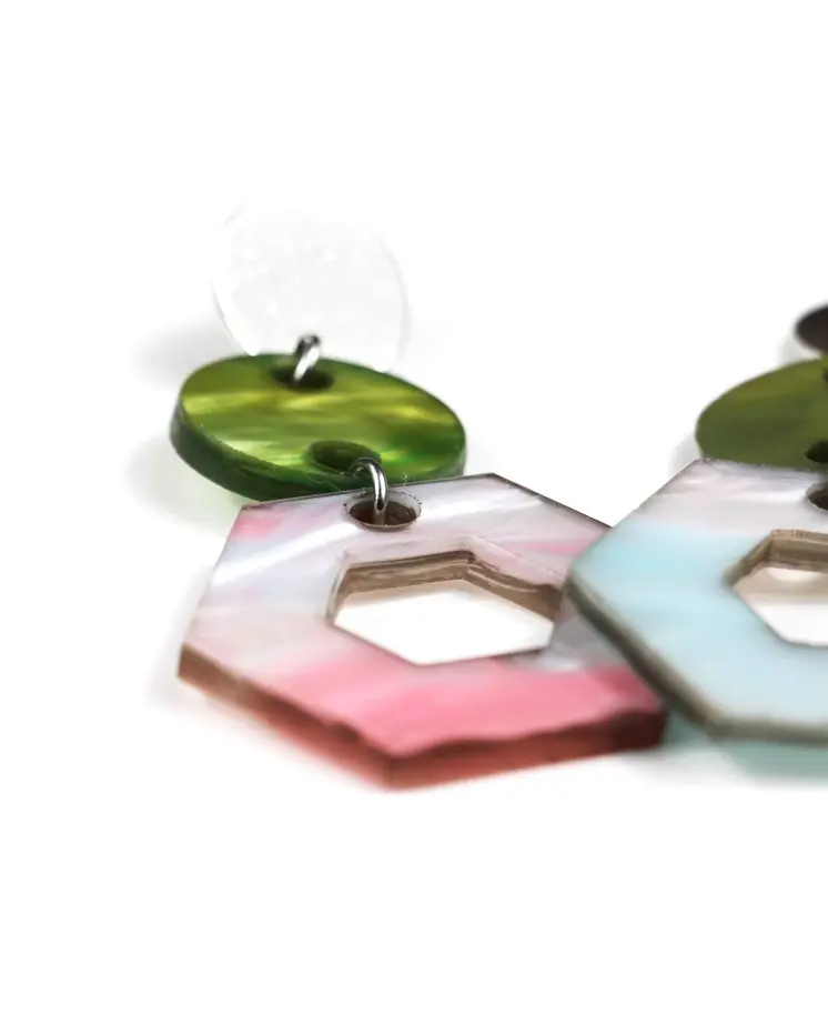 Pendientes Bizuwayne: Añade un Toque de Magia y Color a tu Estilo con Estos Accesorios Inspirados en el Amanecer