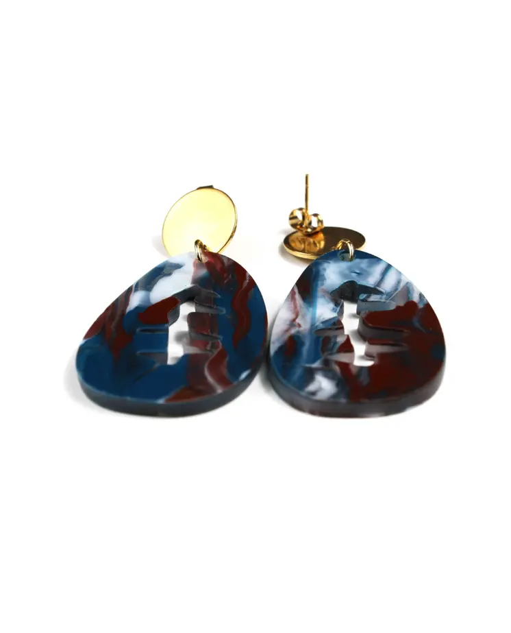 Pendientes mármol marrón, azul, blanco y dorado: Añade un Toque de Magia y Color a tu Estilo con Estos Accesorios Inspirados en el Amanecer