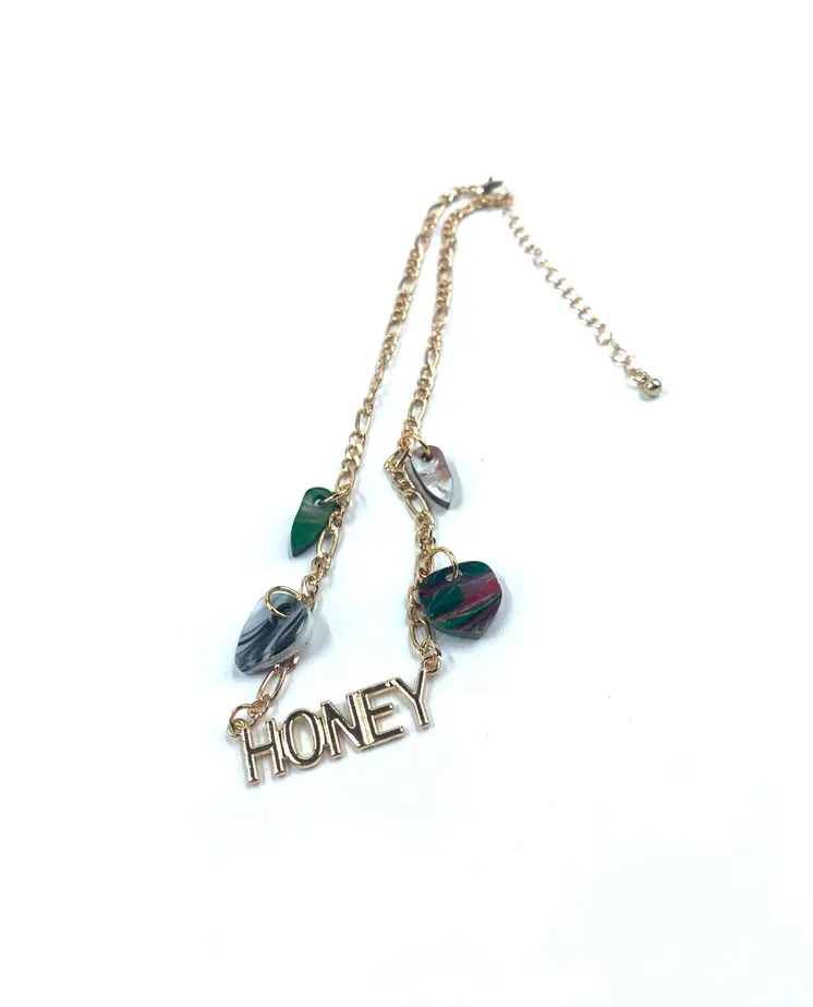 Collar Personalizado 'Honey': Un Toque Dulce para Tu Look