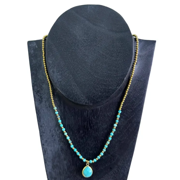 Collares de mujer de Tailandia