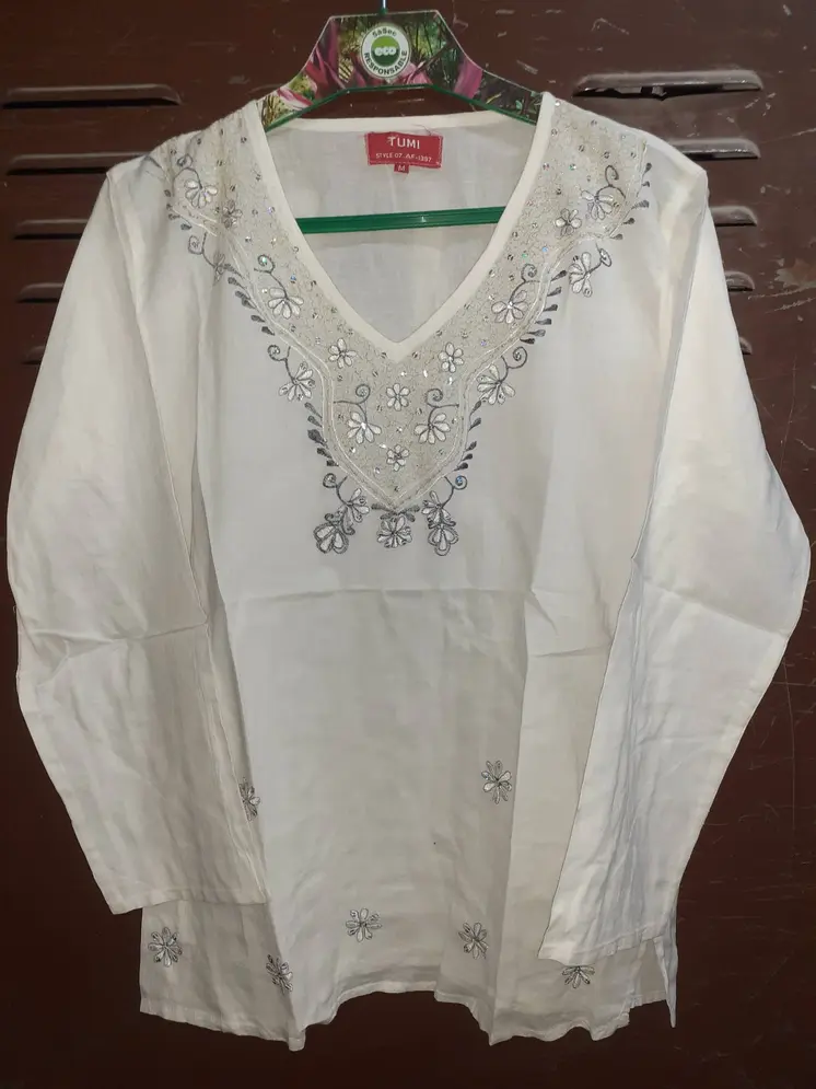 Blusa de mujer con mangas