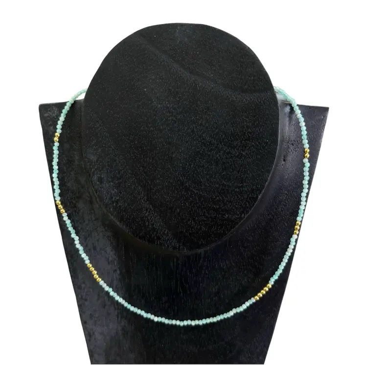 Collares de mujer de Tailandia