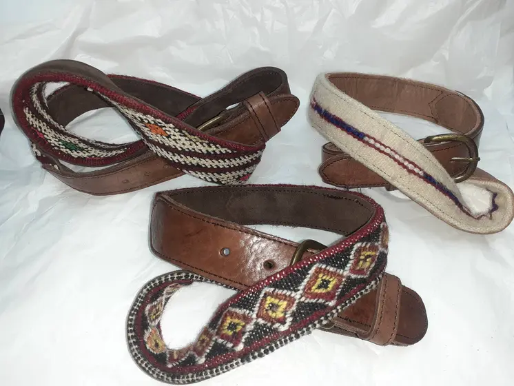 Cinturón de cuero con Kilim