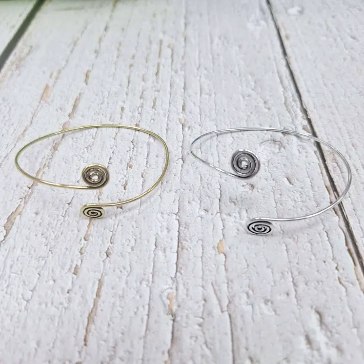 Pulseras de laton