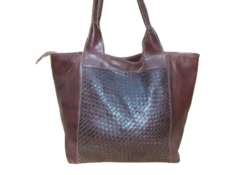 Bolso de mujer con dama