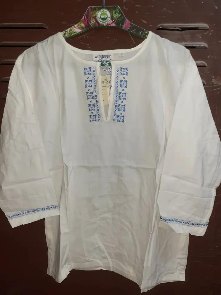Blusa de mujer con mangas