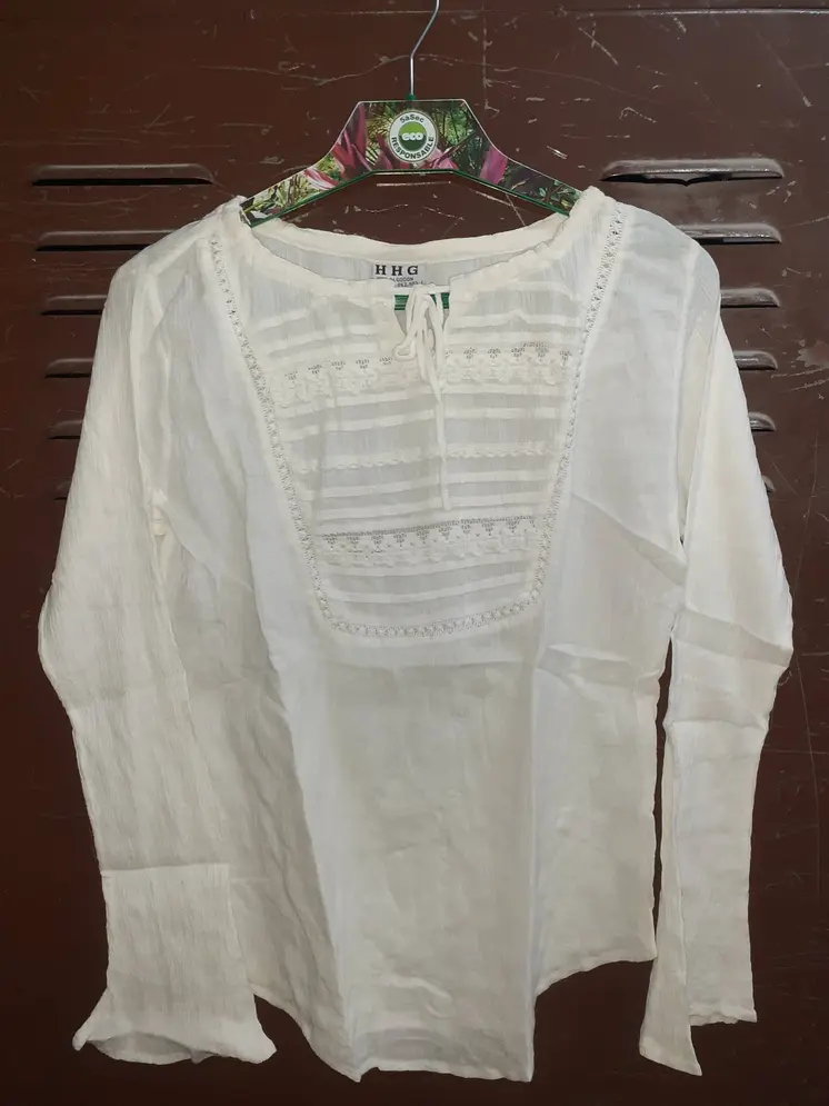 Blusa de mujer con mangas