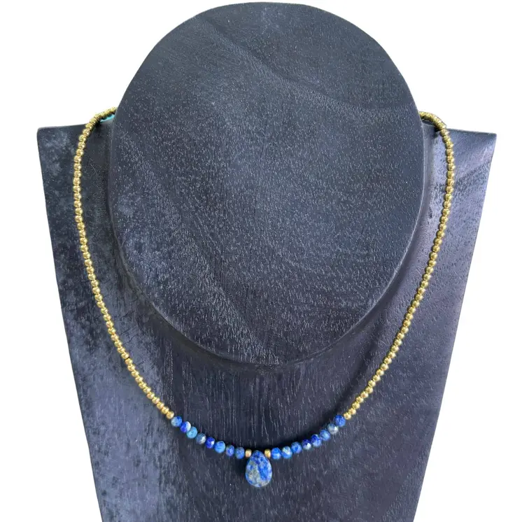 Collares de mujer de Tailandia