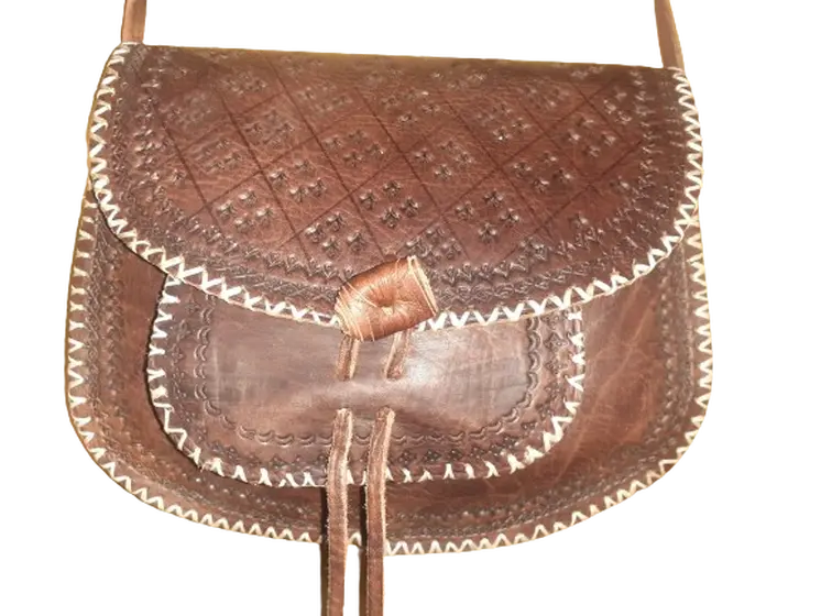 Bolso redondo mujer vacuno  de hilo blanco