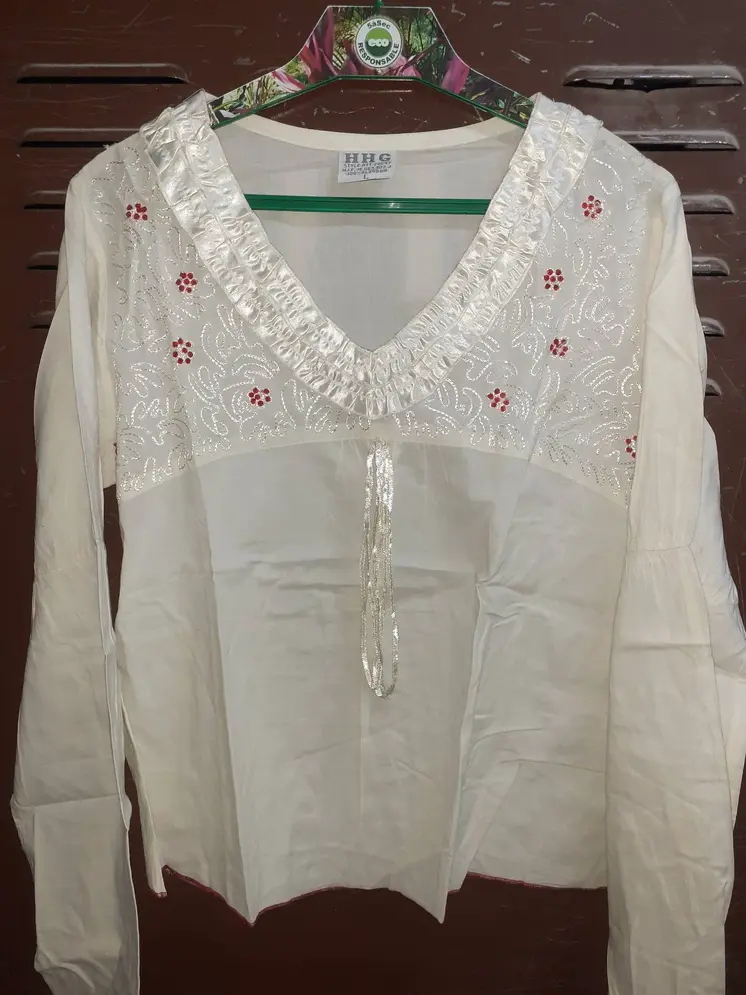 Blusa de mujer con mangas