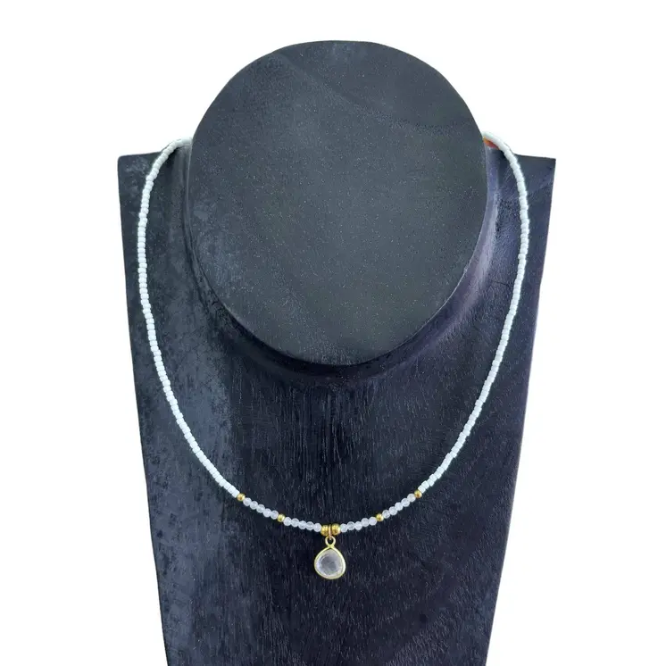 Collares de mujer de Tailandia