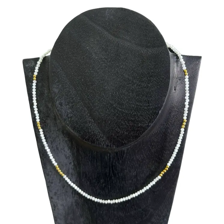 Collares de mujer de Tailandia