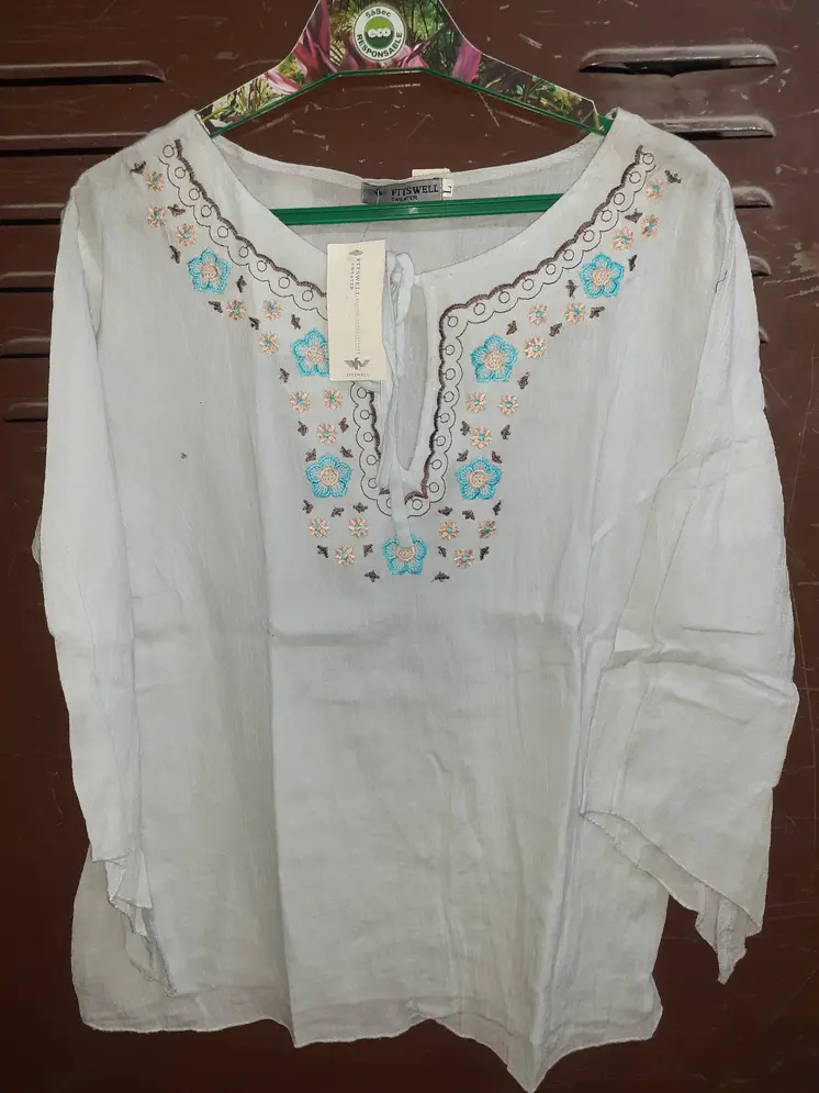 Blusa de mujer con mangas