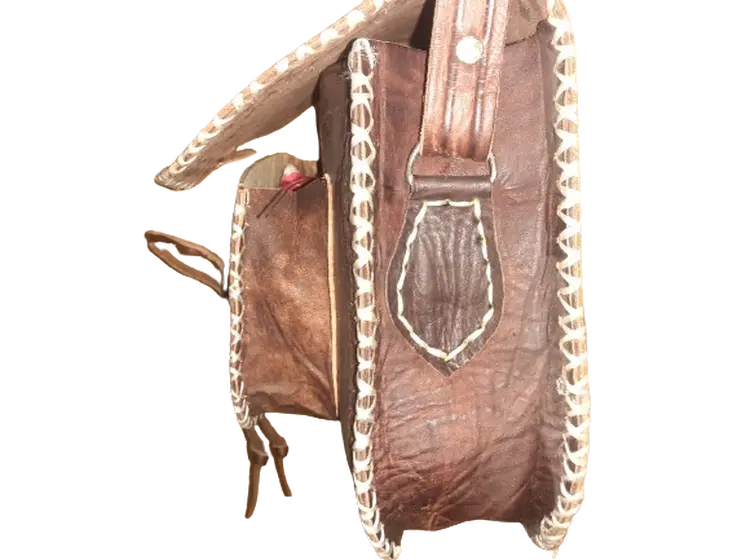 Bolso redondo mujer vacuno  de hilo blanco