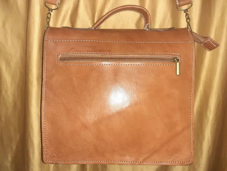 Bolso fez mariconera asa doble