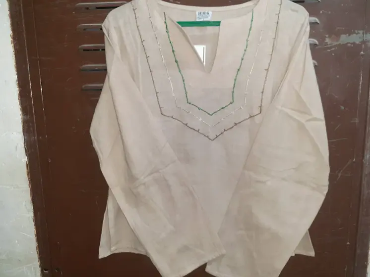 Blusa de mujer con mangas