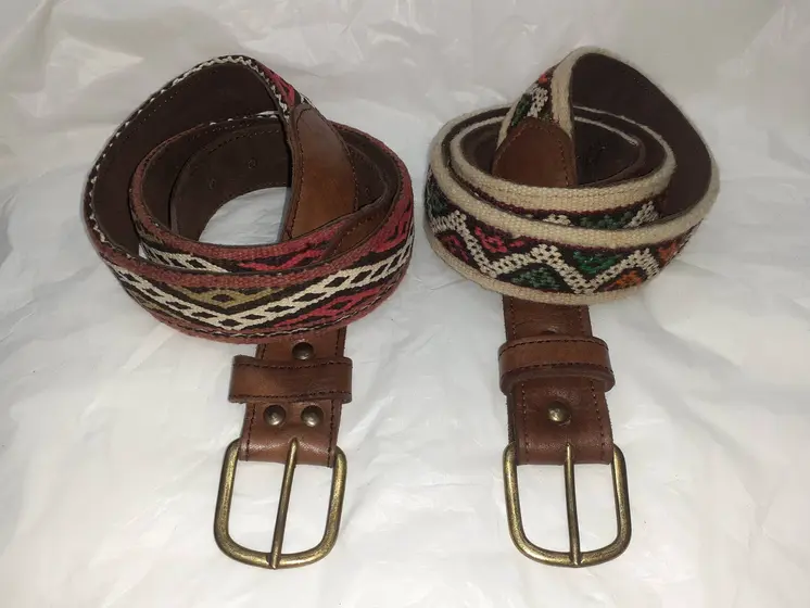 Cinturón de cuero con Kilim