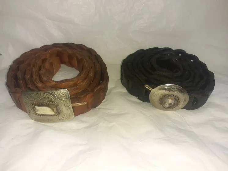 Cinturon de chapa  con hondas