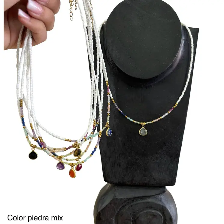 Collares de mujer de Tailandia