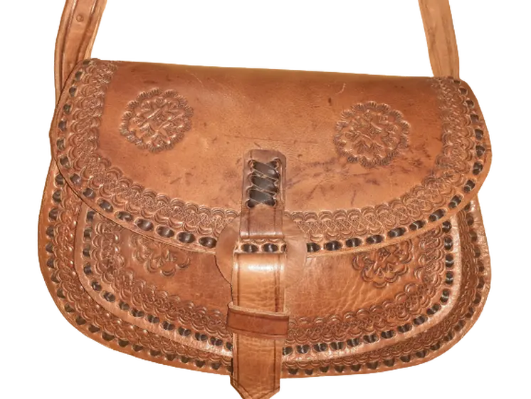 Bolso Redondo labrado Aro