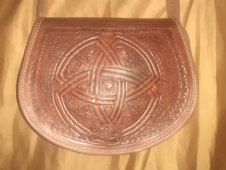 Bolso redondo Fez calado mediano