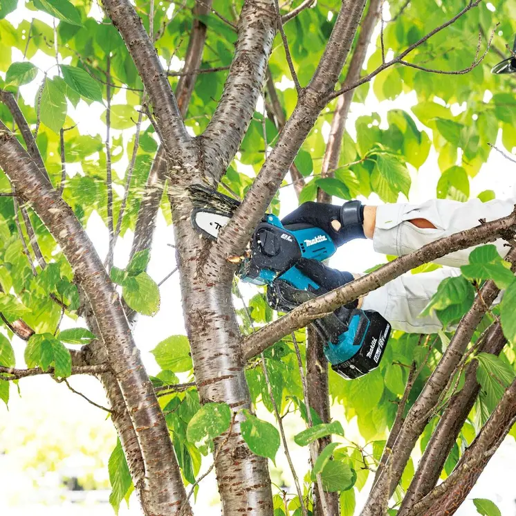 Chainsaw Makita DUC101Z01