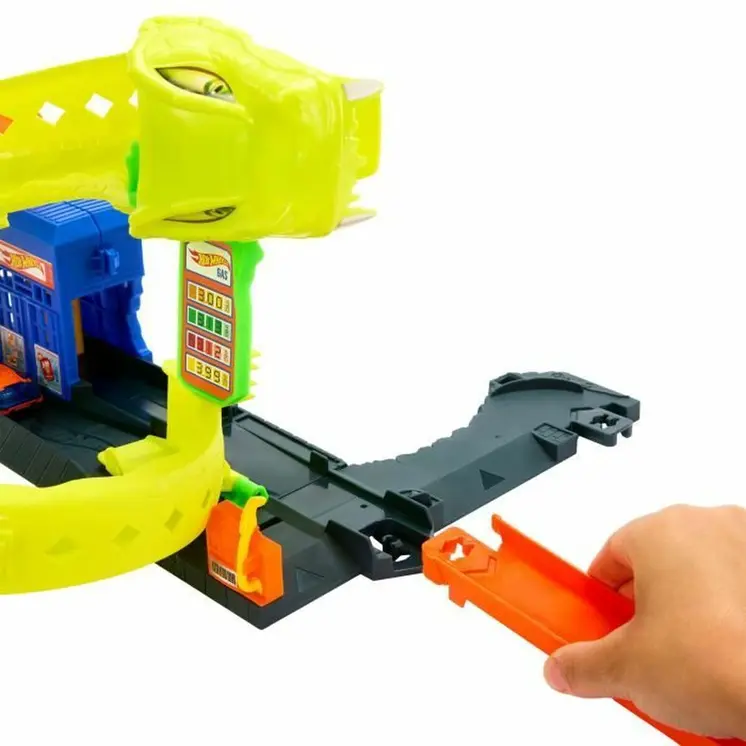 Train Hot Wheels