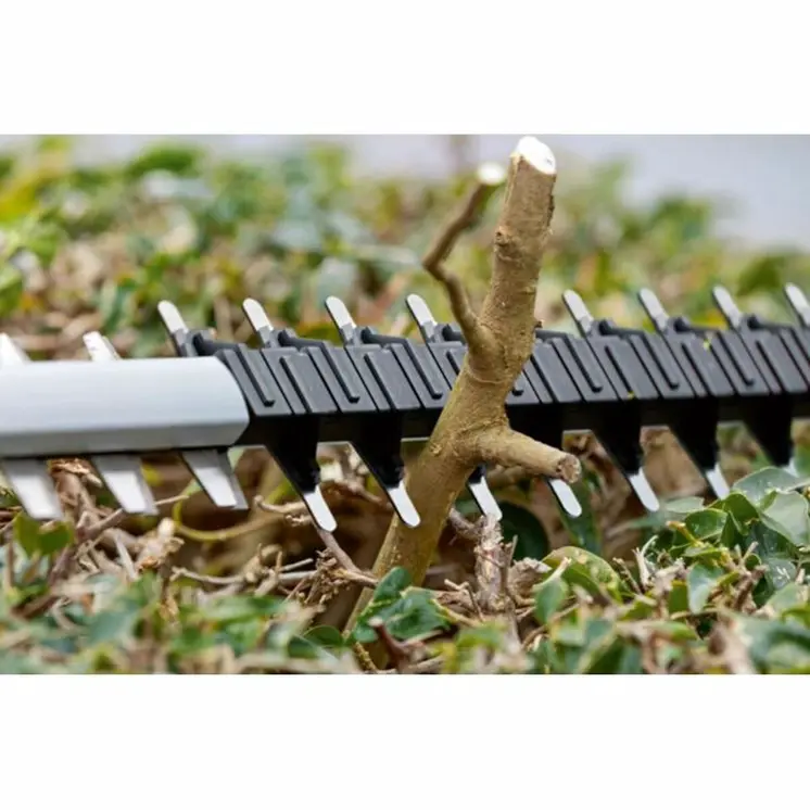 Hedge trimmer BOSCH 18 V