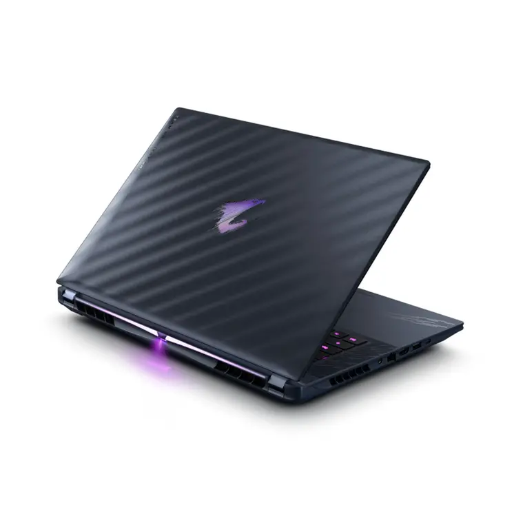 Laptop Gigabyte 9RAM6I98YHAIJH7ES000 16" 32 GB RAM 1 TB 1 TB SSD Spanish Qwerty RTX 5080