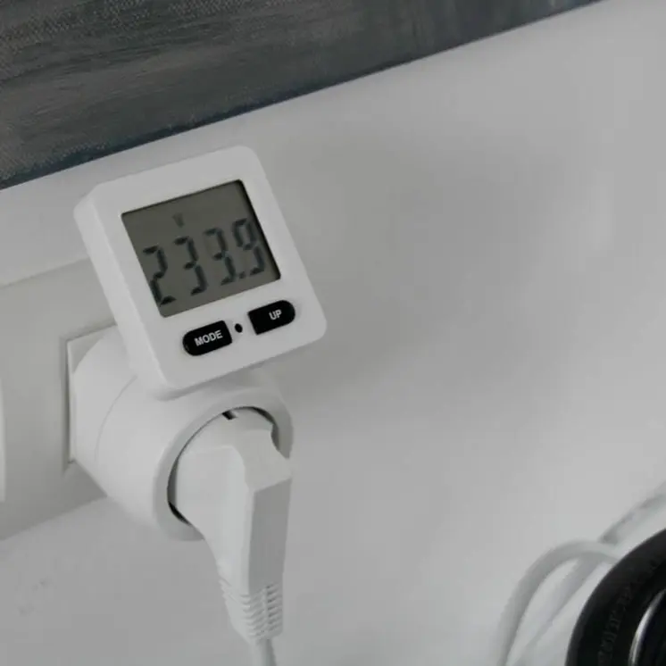 Plug with consumption meter Chacon 54351 White