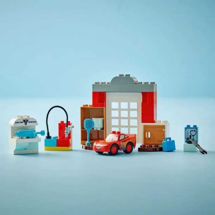 Construction set Lego 10456 Lightning McQueen visits Doc 35 Pieces