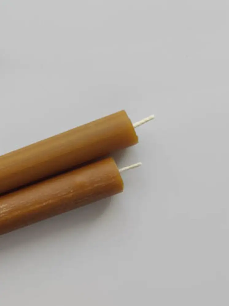 Cylindrical Beeswax Candles 2 pcs.
