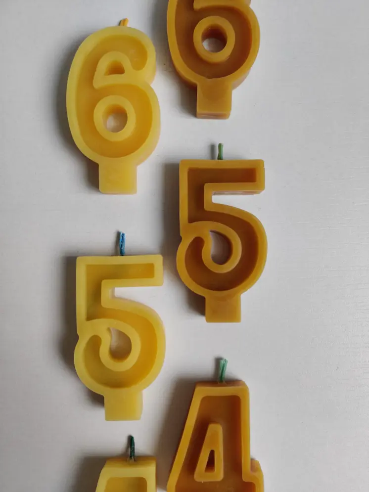 Handmade Beeswax Number Candles | 0-9 | Natural