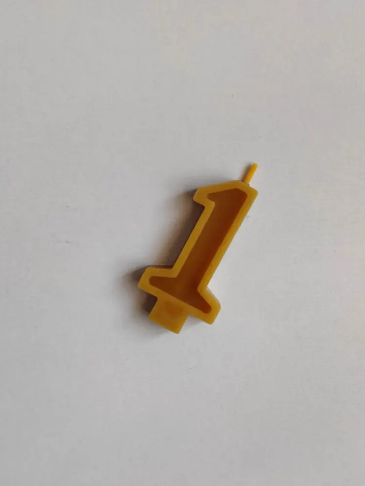 Handmade Beeswax Number Candles | 0-9 | Natural