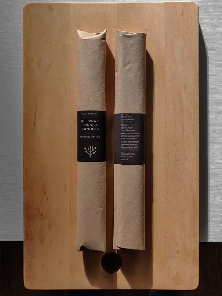Cylindrical Beeswax Candles 2 pcs.