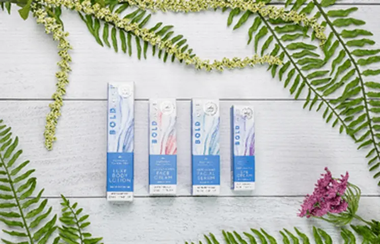 .est 2020 Luxe Skincare Set
