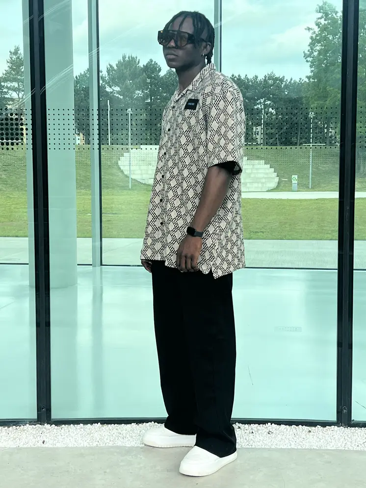 FREISI Two-Tone Shirt