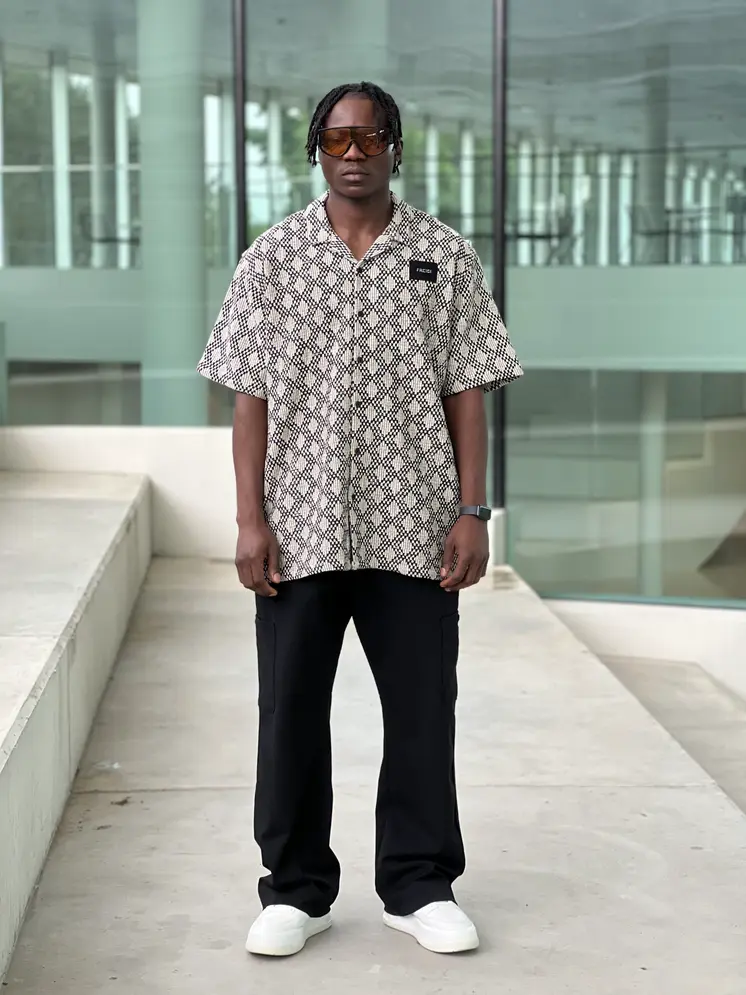 FREISI Two-Tone Shirt