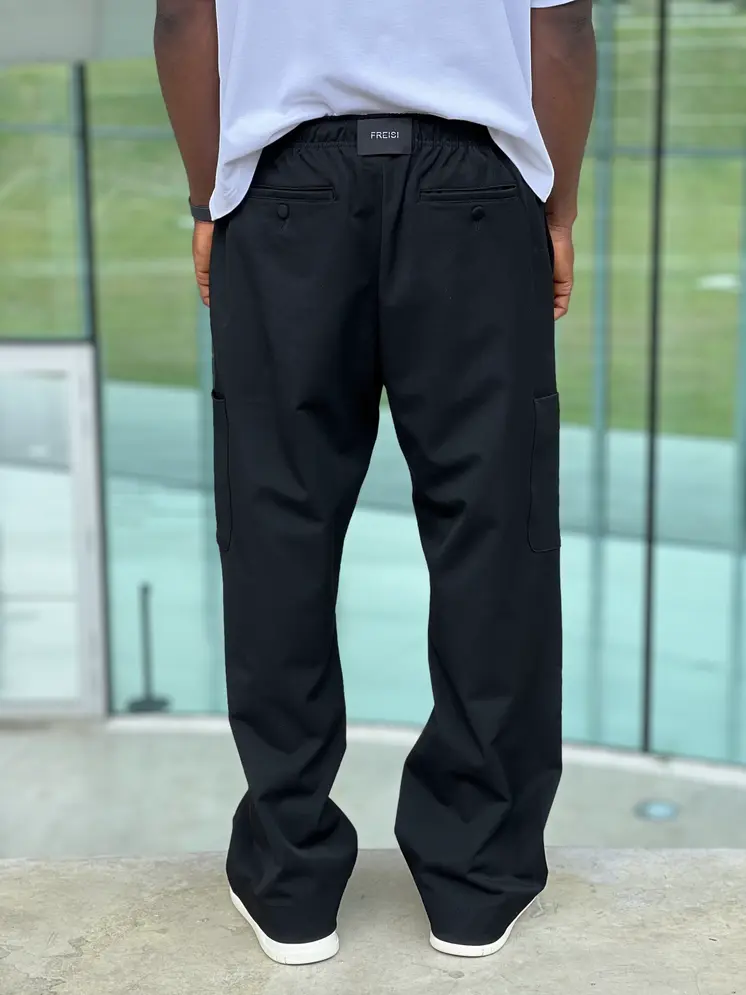 FREISI Wide-Fit Pants