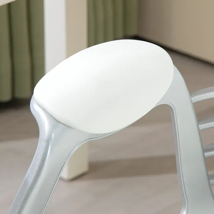 Home or Office Chair with 360° Swivel, PU Diamante Padded, Base 5 Castor Wheels, Ergonomic Desk Chair in White by Vinsetto