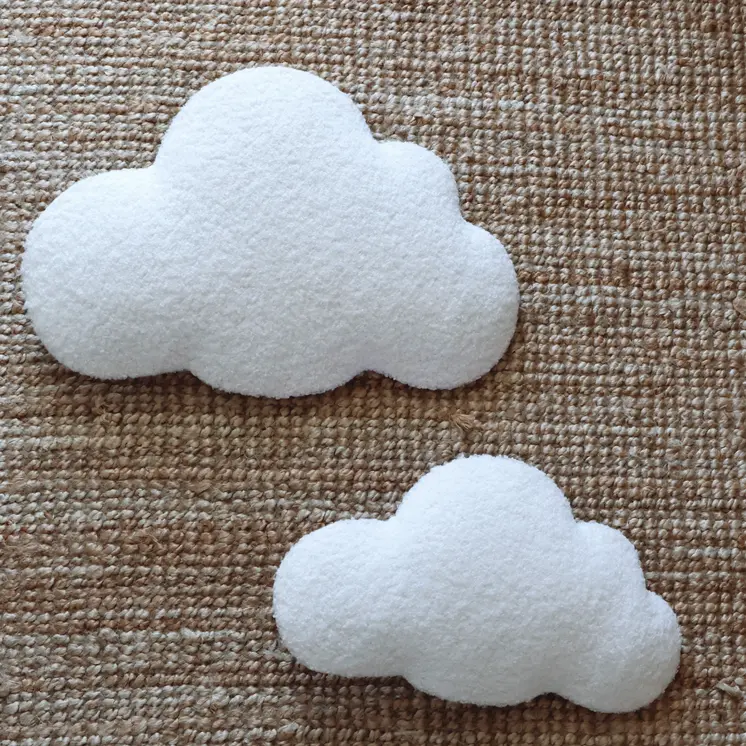 Cloud bouclé wall decor