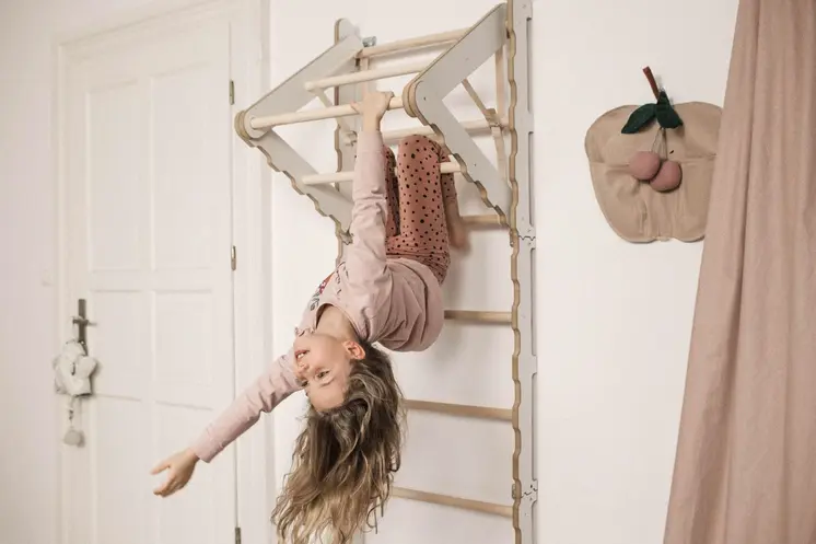 MAMOI® Swedish ladder, Wooden gorilla gym for kids, Indoor baby climbing frame for toddlers, Monkey bars and play gym, Childrens climbing wall, Gymnastics bar and equipment for home