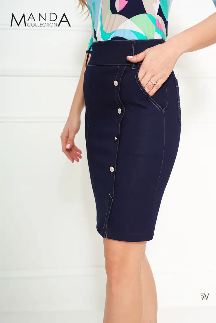 Denim skirt