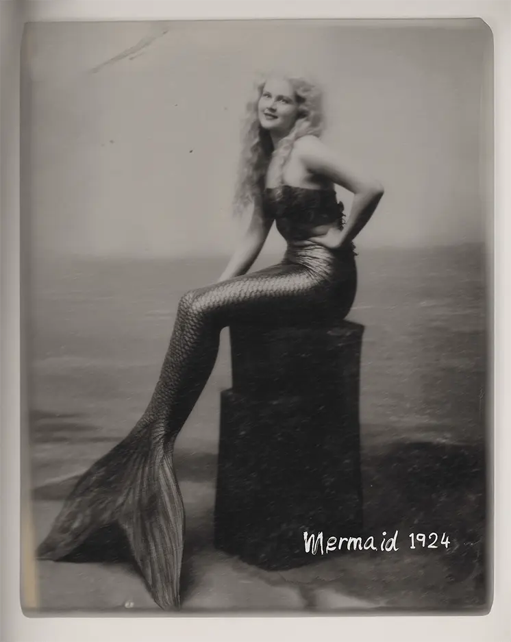Mermaid Vintage Mermaid Photo 1924 Art Print - 8"x10" Artwork